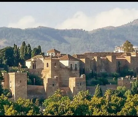 Golden 2 * Malaga